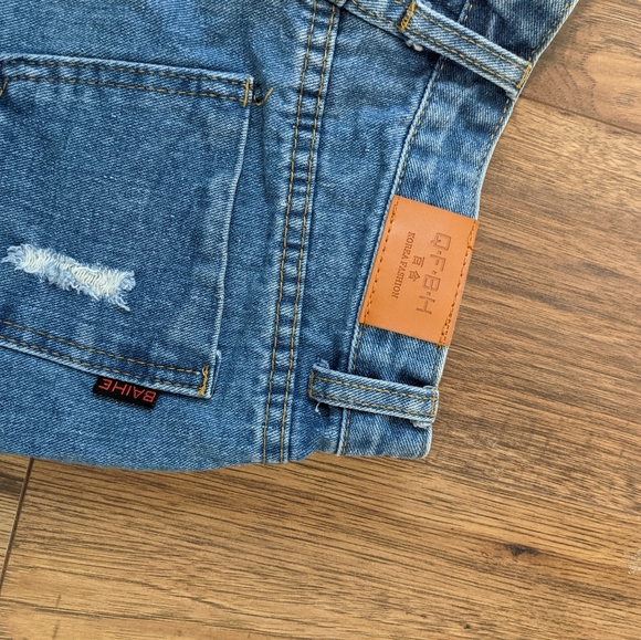 QFBH High Waisted Denim Shorts - Picture 6 of 6